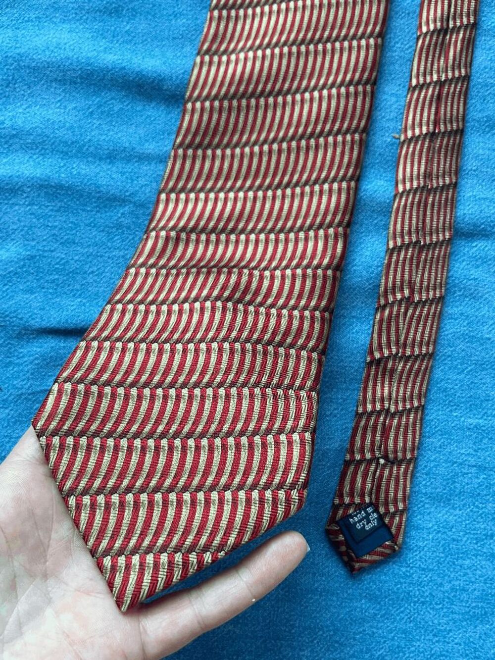 Carlos DeVenezia Silk Tie VTG Red Gold Diagonal Stripe Italian Style Old Money